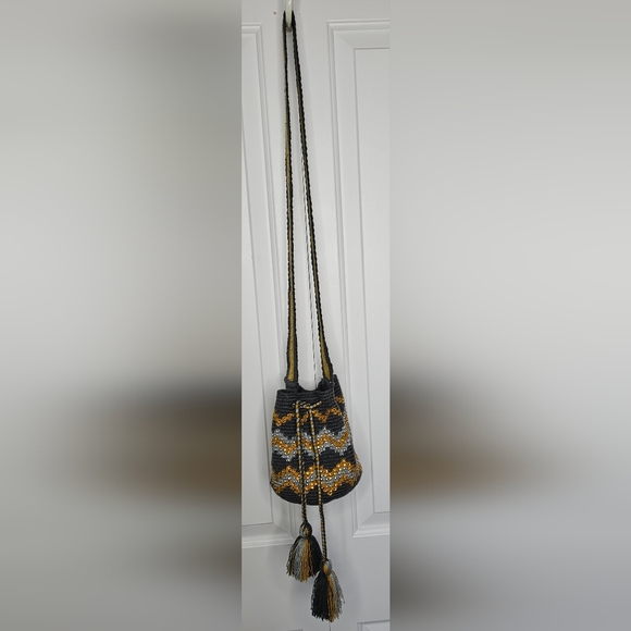 Authentic WAYUU MOCHILA Handmade Medium Size Rhinestones CRYSTALS Colombian Bag - Picture 10 of 10